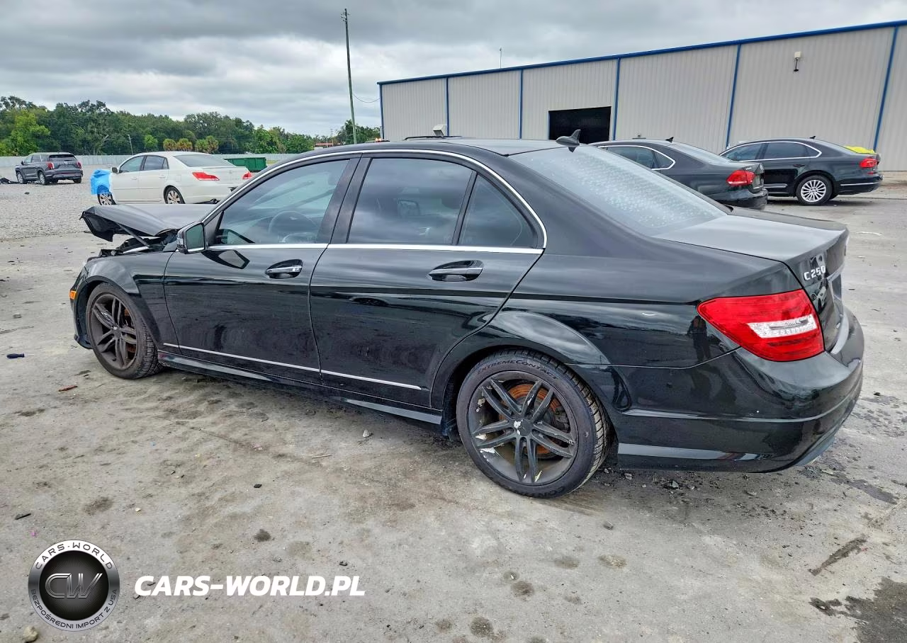 2013 Mercedes-Benz C 250 VIN:WDDGF4HB3DR289148 - 2