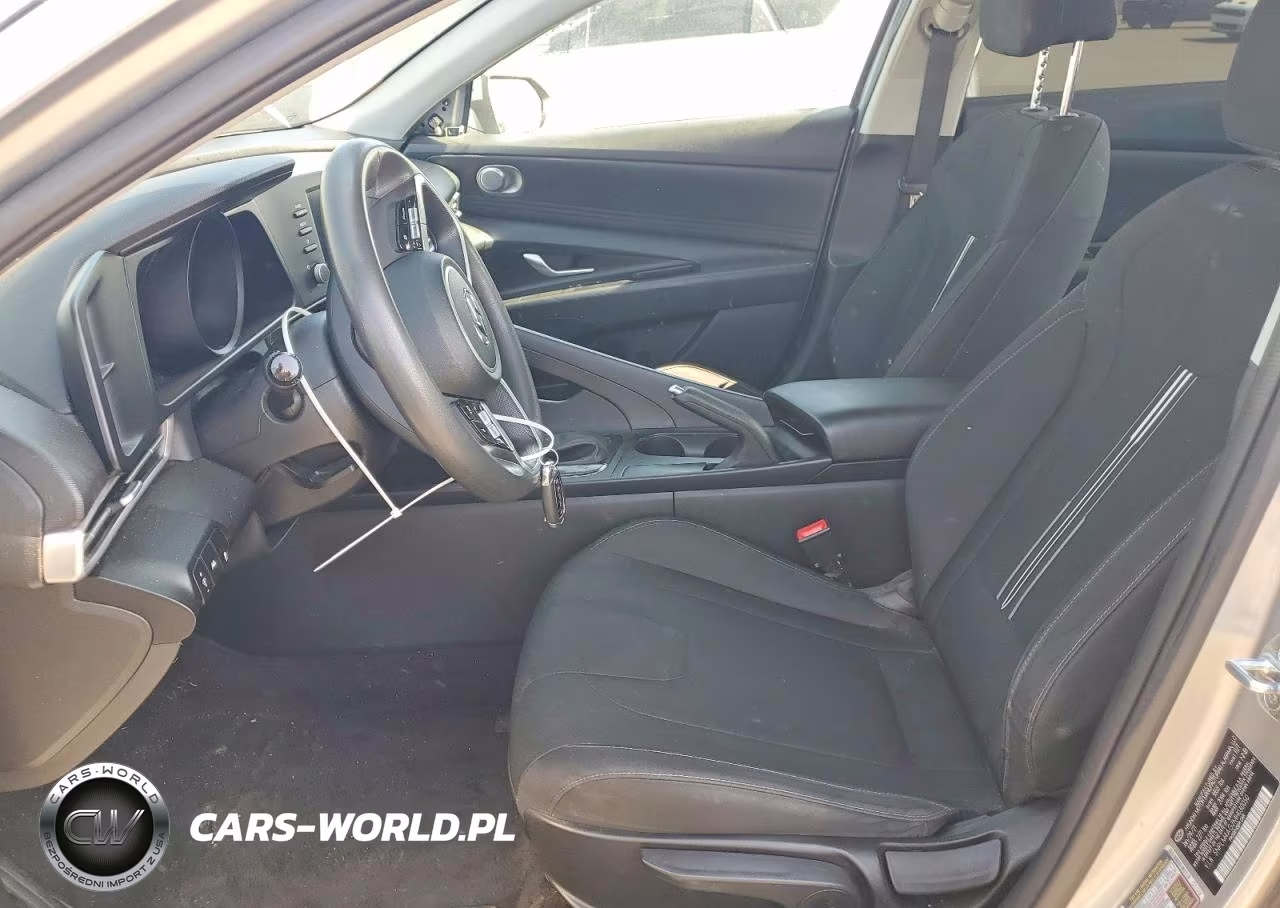 2021 Hyundai Elantra Sel VIN:5NPLM4AG2MH030050 - 7