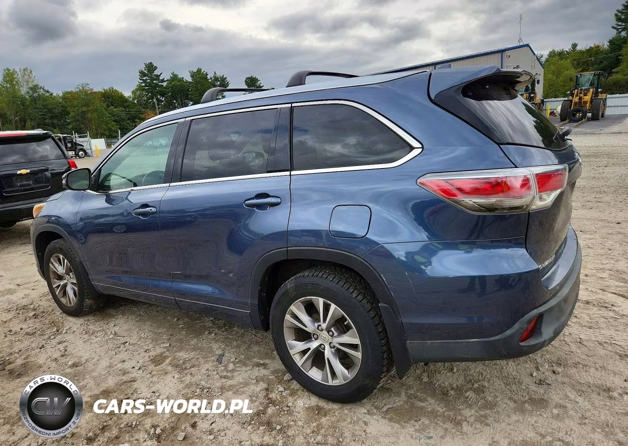 2015 Toyota Highlander Xle VIN:5TDJKRFH2FS112644 - 2