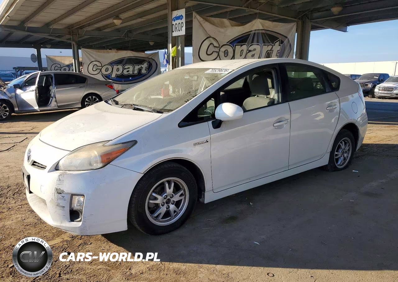 2011 Toyota Prius Two – zdjęcie 1 z 12