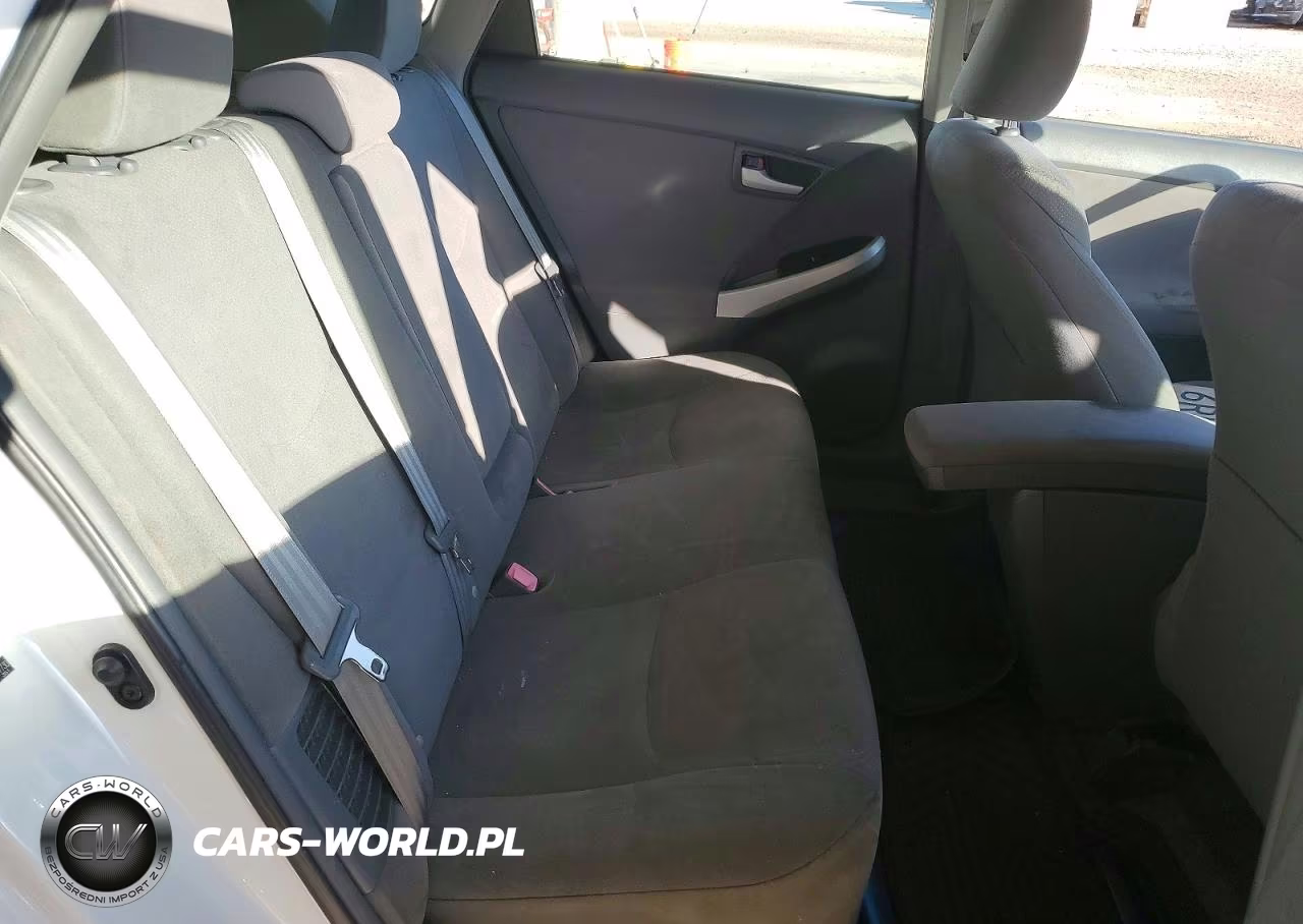 2011 Toyota Prius Two VIN:JTDKN3DU1B0297730 - 10