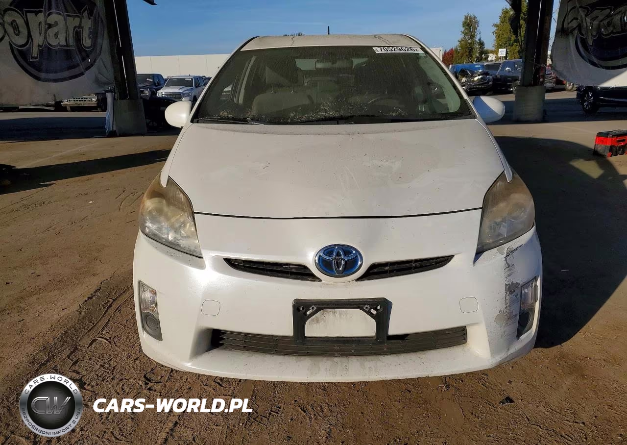 2011 Toyota Prius Two VIN:JTDKN3DU1B0297730 - 5