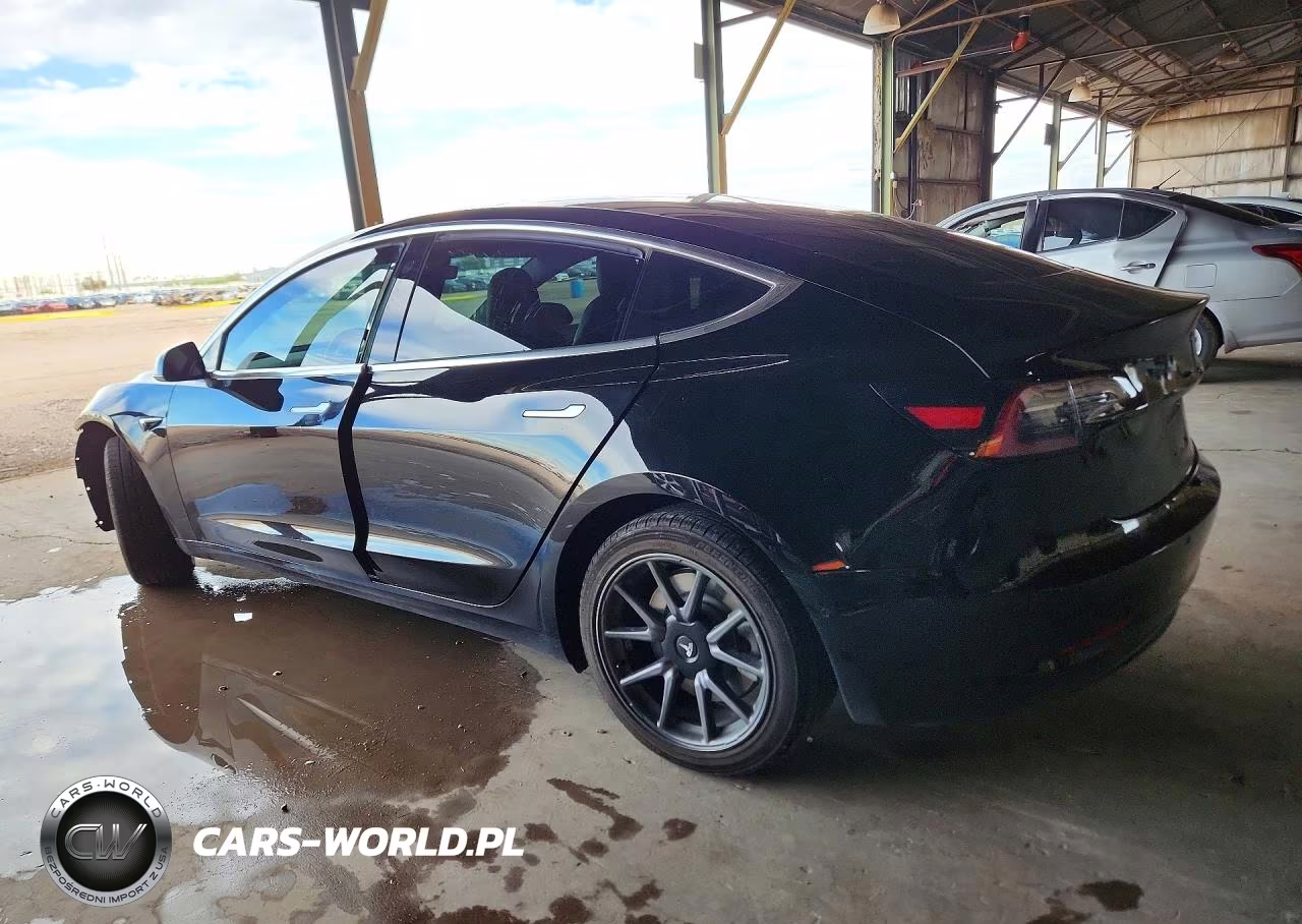 2018 Tesla Model 3 VIN:5YJ3E1EA2JF156369 - 2