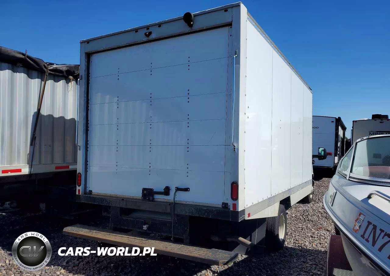 2023 GMC Savana Refrigerated Box Truck VIN:7GZ37TC76PN007926 - 3