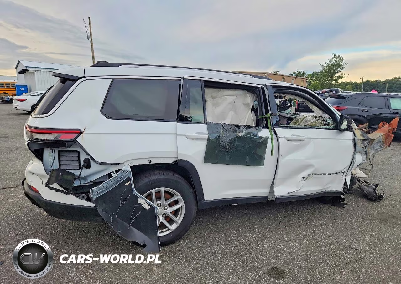 2023 Jeep Grand Cherokee L Laredo VIN:1C4RJKAG3P8871238 - 3