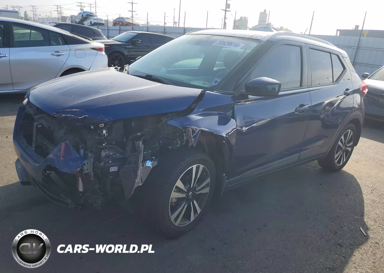 2020 Nissan Kicks Sv VIN:3N1CP5CV9LL516770 - 1