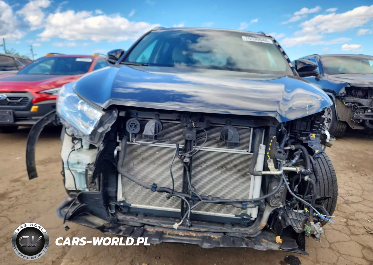2019 Toyota Highlander Hybrid Limited Platinum VIN:5TDDGRFHXKS060673 - 5