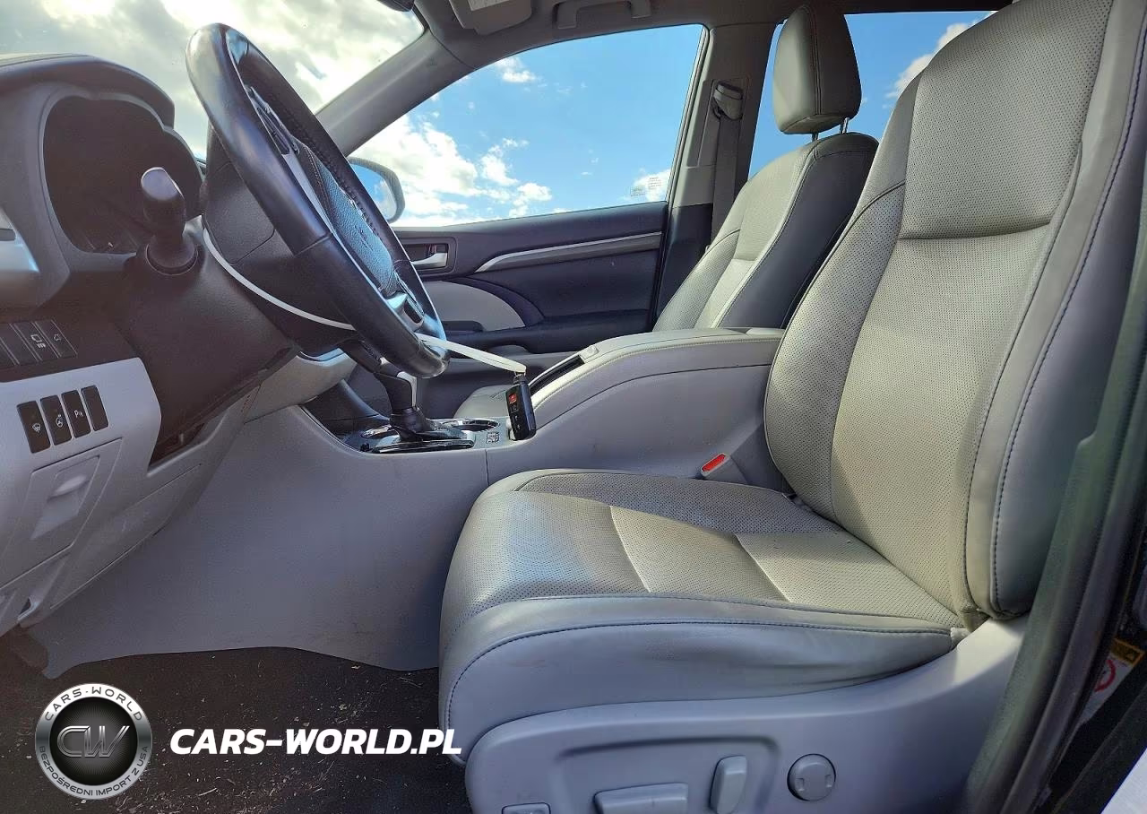 2019 Toyota Highlander Hybrid Limited Platinum VIN:5TDDGRFHXKS060673 - 7