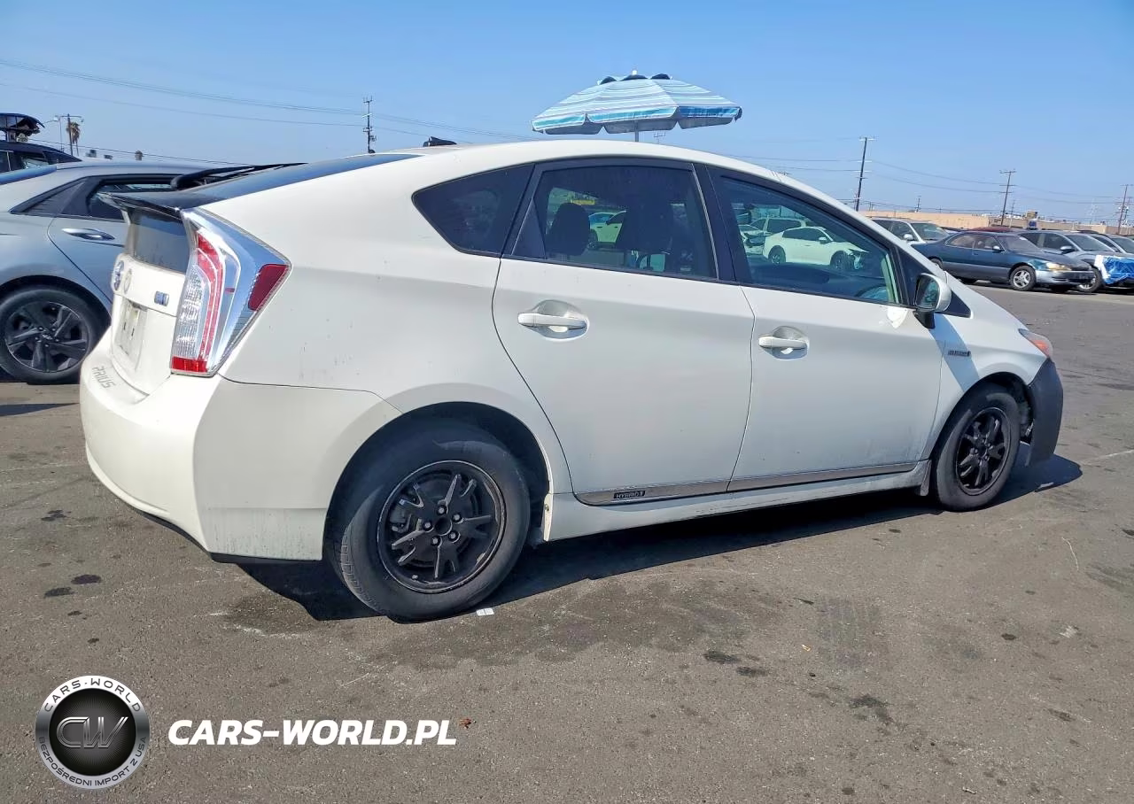 2014 Toyota Prius Three VIN:JTDKN3DU3E1778755 - 3