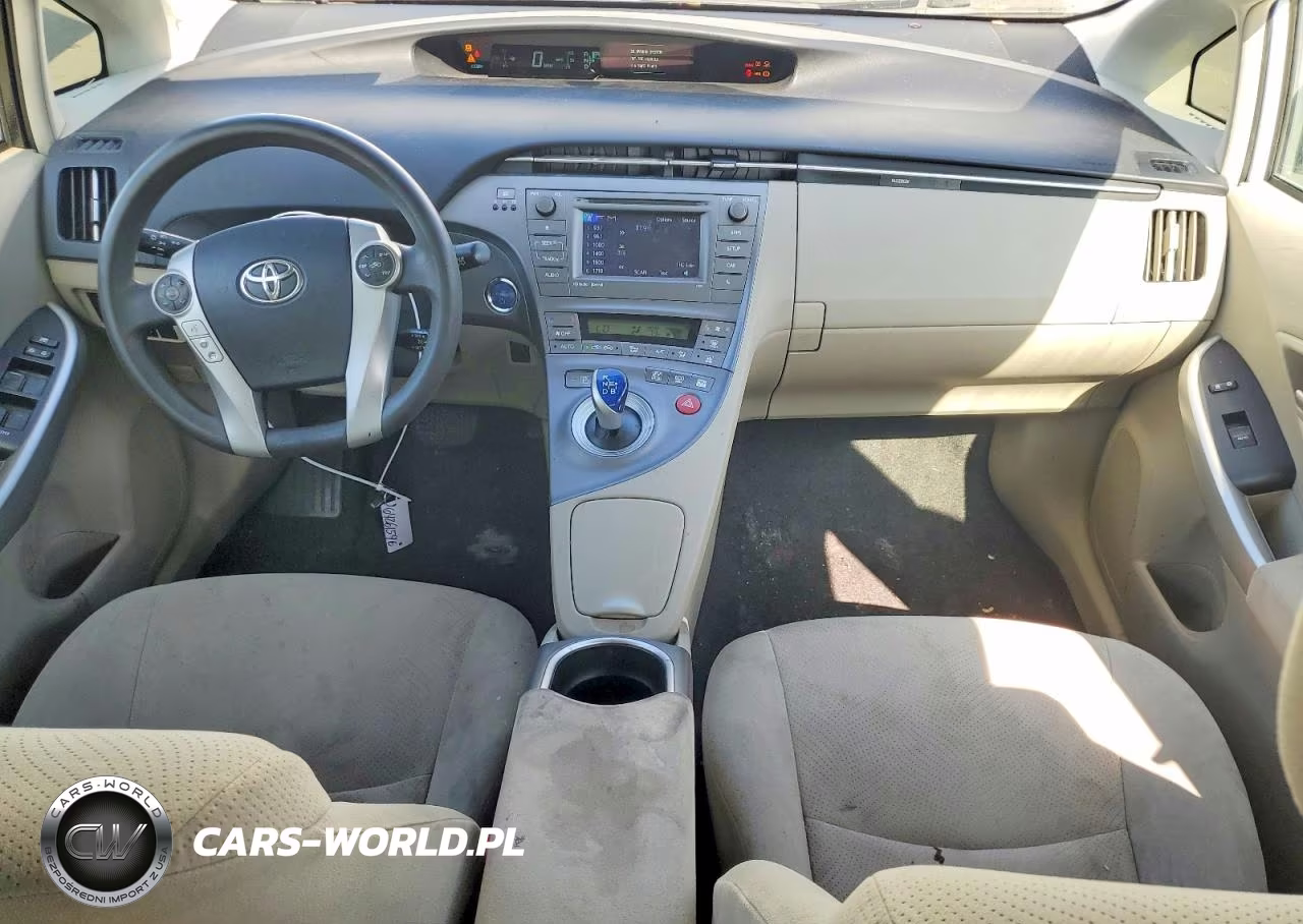 2014 Toyota Prius Three VIN:JTDKN3DU3E1778755 - 8