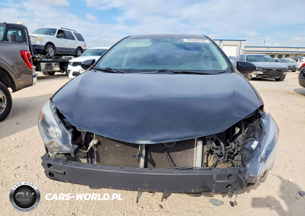 2014 Toyota Corolla Le Plus VIN:5YFBURHE4EP101038 - 5