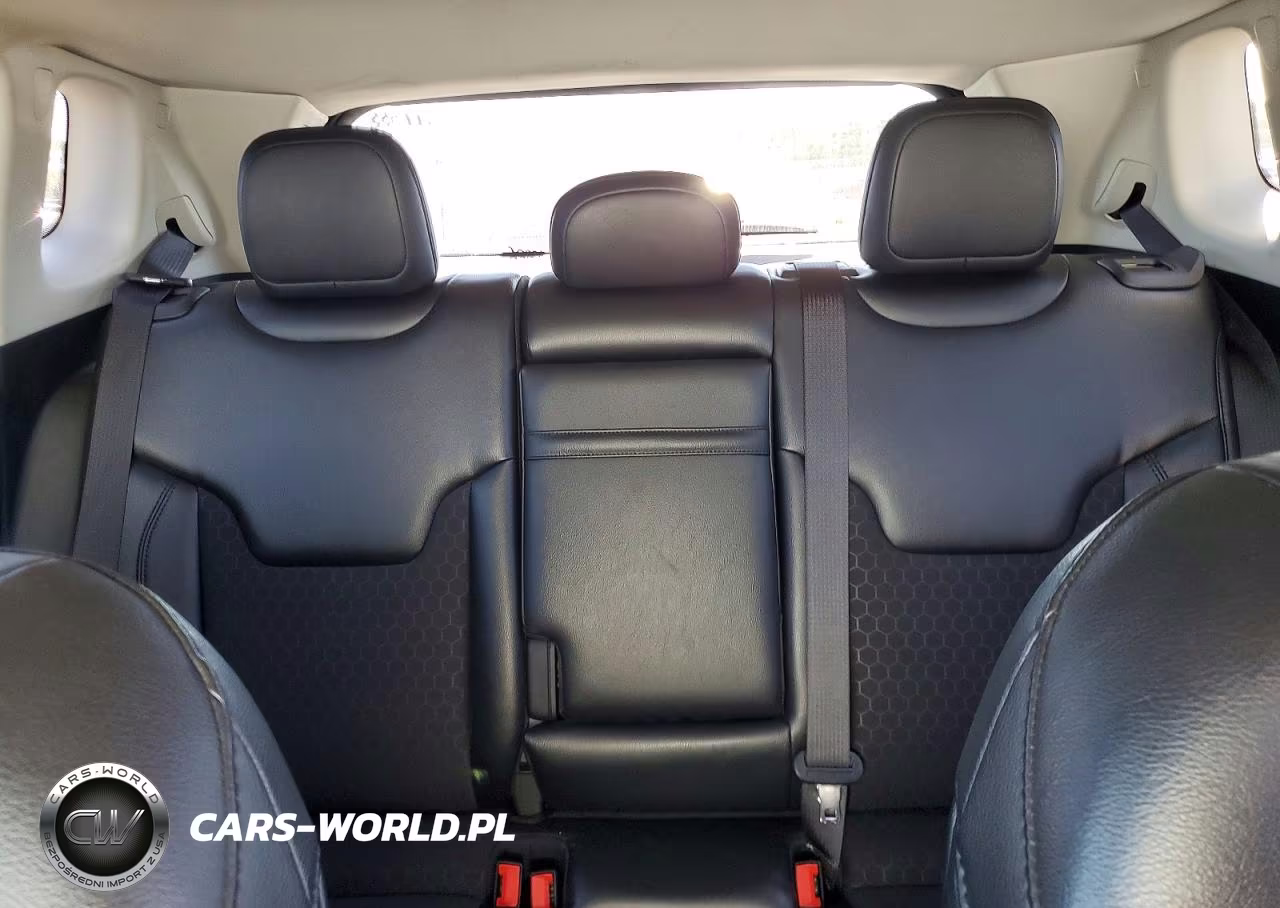 2019 Jeep Compass Latitude VIN:3C4NJDBB8KT598465 - 10