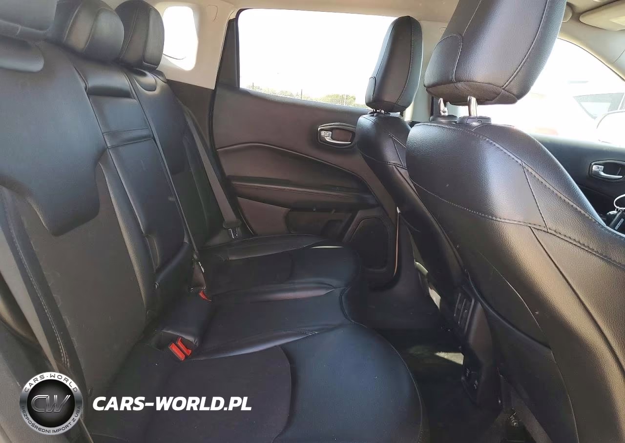 2019 Jeep Compass Latitude VIN:3C4NJDBB8KT598465 - 11