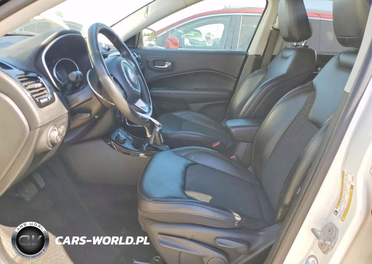2019 Jeep Compass Latitude VIN:3C4NJDBB8KT598465 - 7
