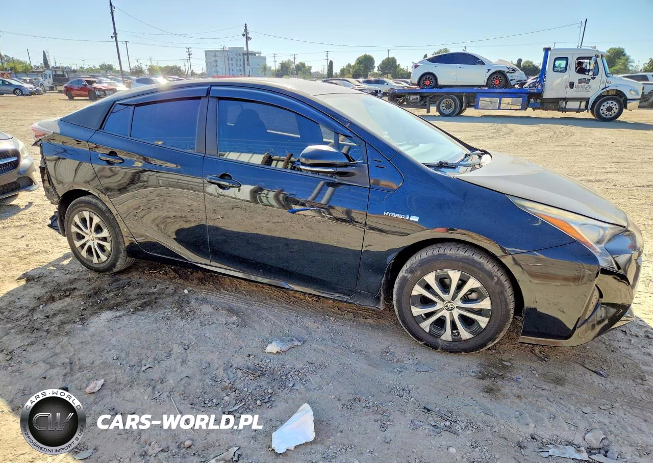2016 Toyota Prius VIN:JTDKARFU5G3028583 - 4