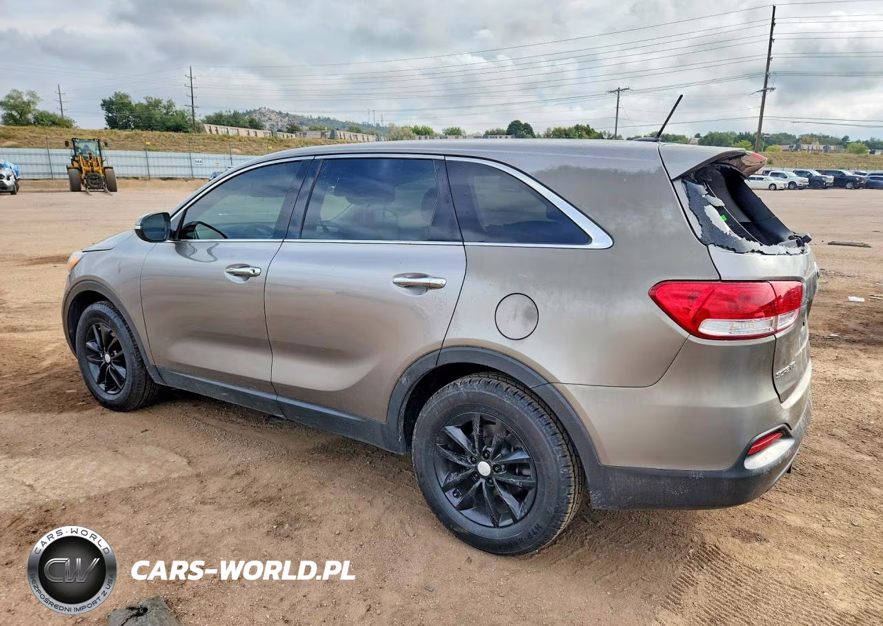 2016 Kia Sorento L VIN:5XYPG4A34GG164818 - 2