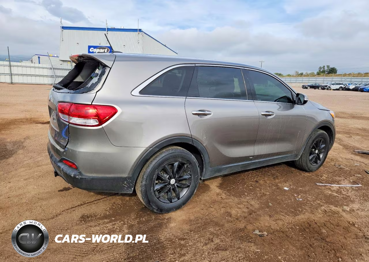 2016 Kia Sorento L VIN:5XYPG4A34GG164818 - 3