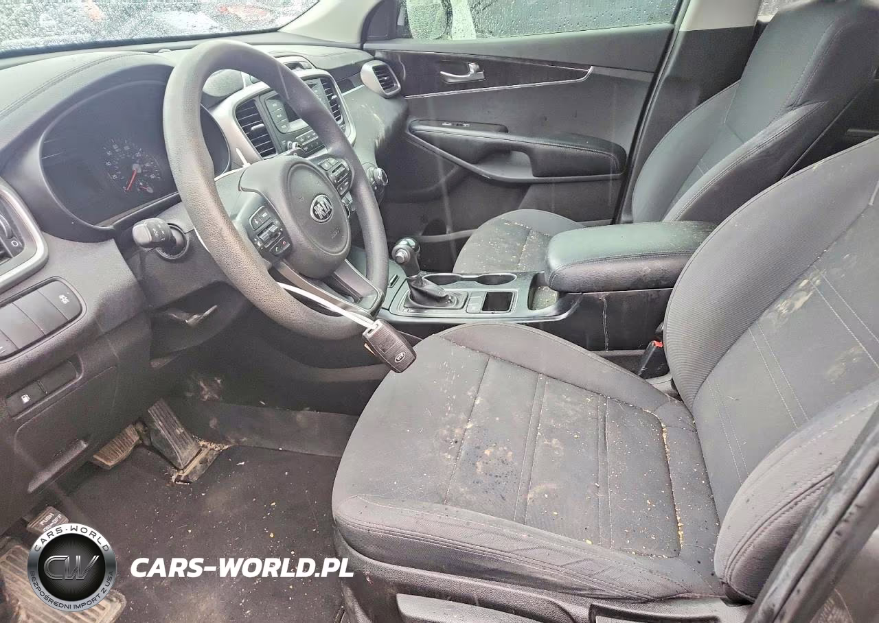 2016 Kia Sorento L VIN:5XYPG4A34GG164818 - 7