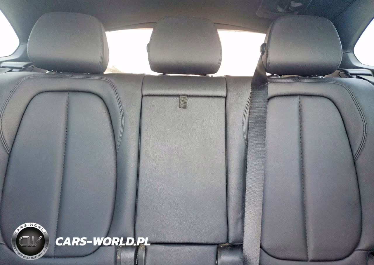 BMW X1 SDRIVE2 VIN:WBXHU7C34J5H42983 - 10