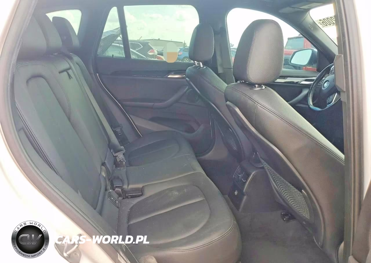 BMW X1 SDRIVE2 VIN:WBXHU7C34J5H42983 - 11
