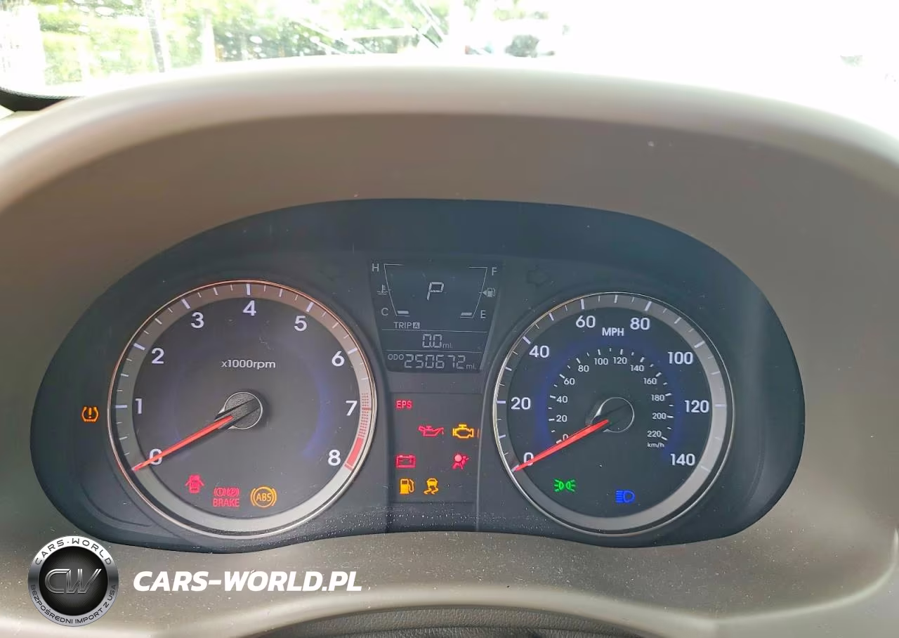 2012 Hyundai Accent Gls VIN:KMHCU4AE3CU042478 - 9