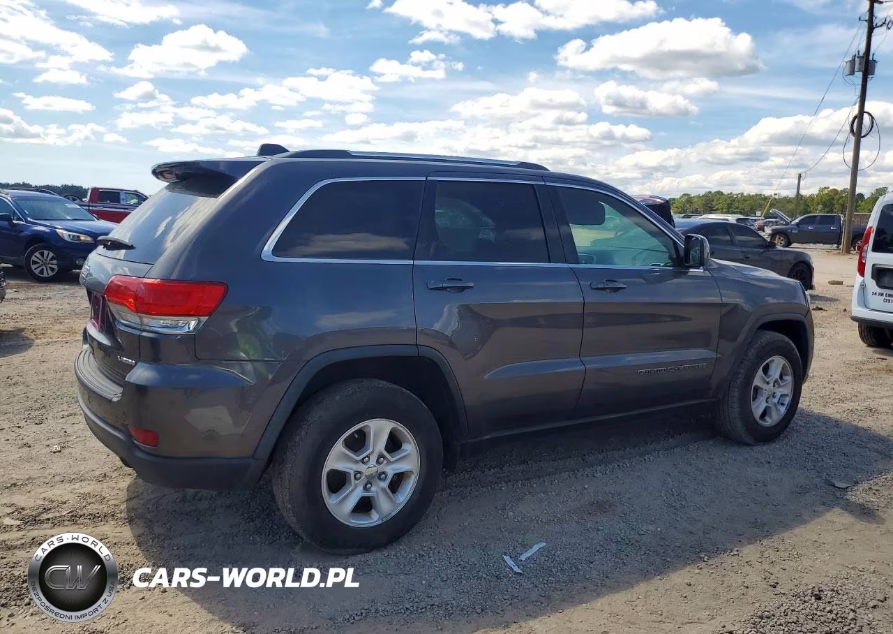 2017 Jeep Grand Cherokee Laredo VIN:1C4RJEAG2HC626544 - 3