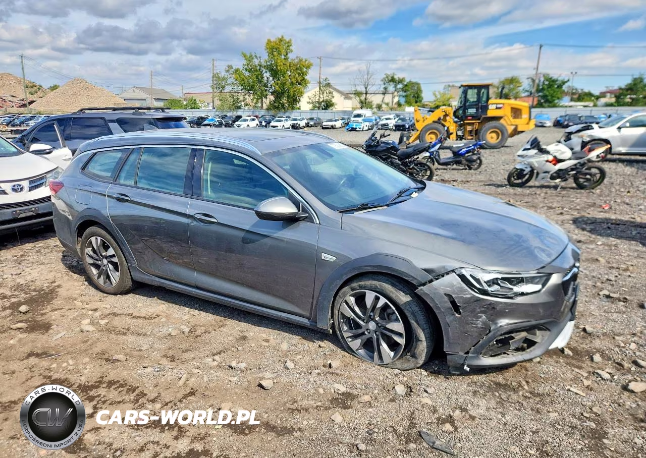 2018 Buick Regal Tourx Preferred VIN:W04GU8SX4J1099357 - 4