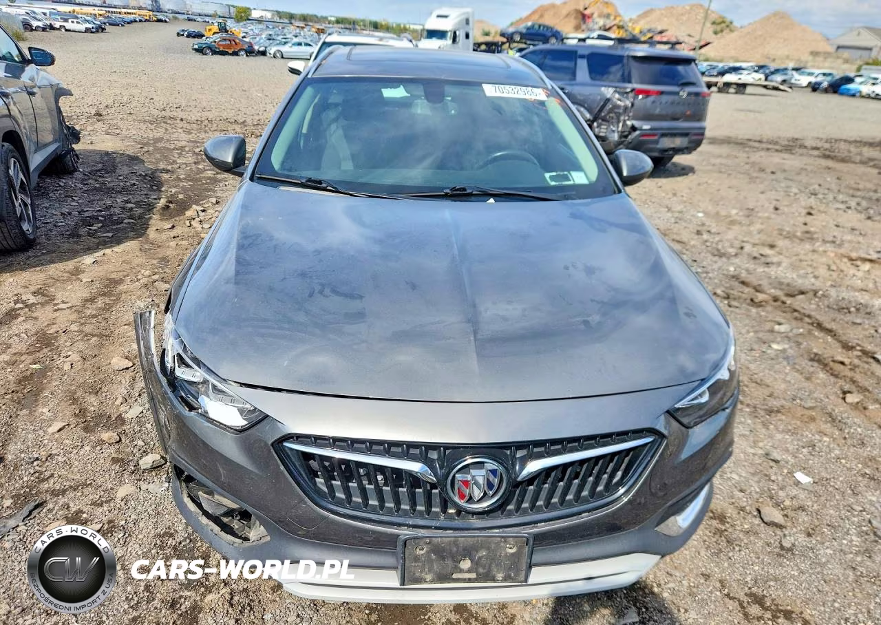 2018 Buick Regal Tourx Preferred VIN:W04GU8SX4J1099357 - 5