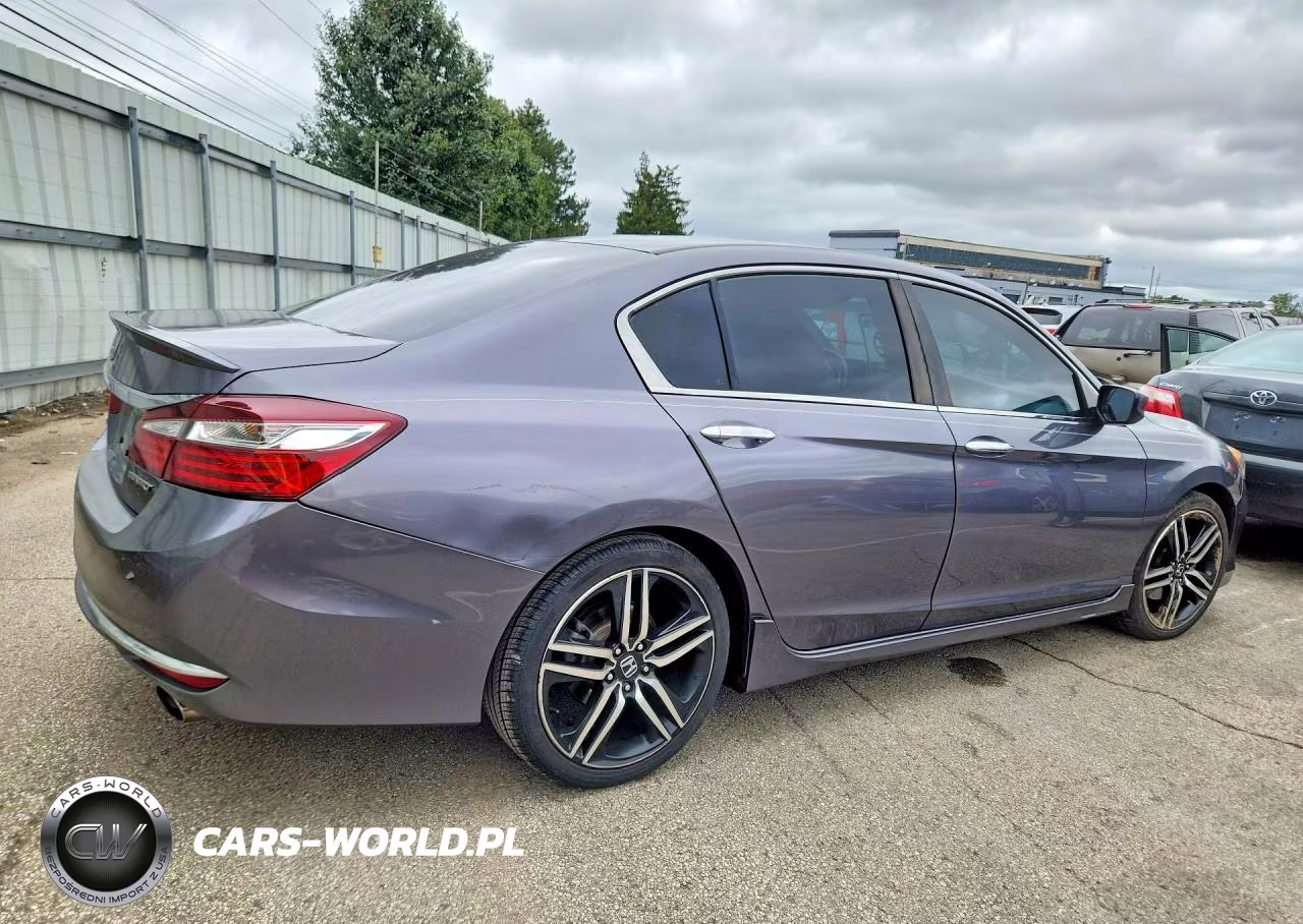 2017 Honda Accord Sport VIN:1HGCR2F58HA236744 - 3