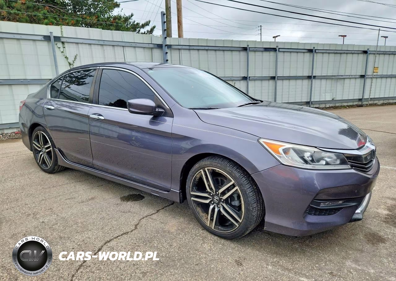 2017 Honda Accord Sport VIN:1HGCR2F58HA236744 - 4