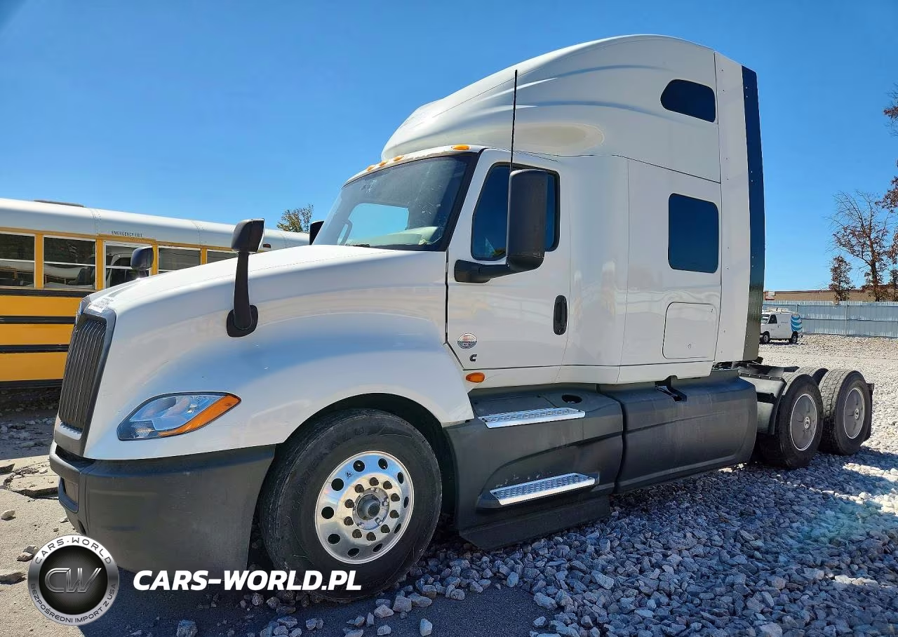 2022 International Lt625 - Semi Truck VIN:3HSDZAPR8NN558377 - 1