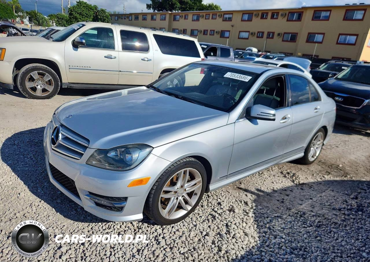 2013 Mercedes-Benz C 250