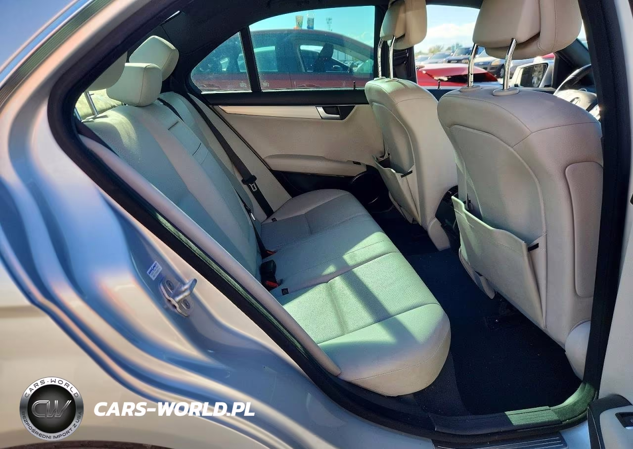 2013 Mercedes-Benz C 250 VIN:WDDGF4HBXDG094224 - 10