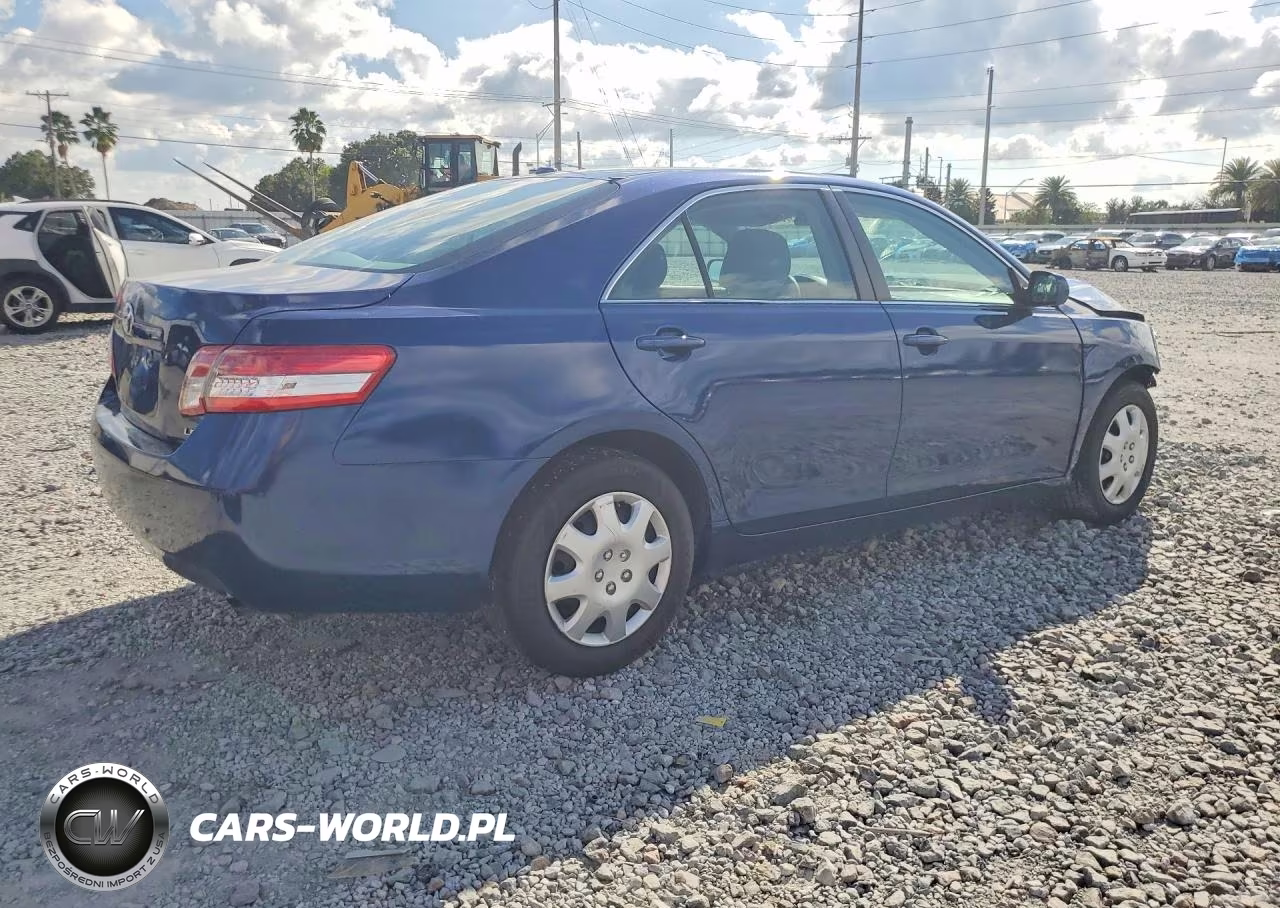 2011 Toyota Camry Le VIN:4T1BF3EK8BU626793 - 3