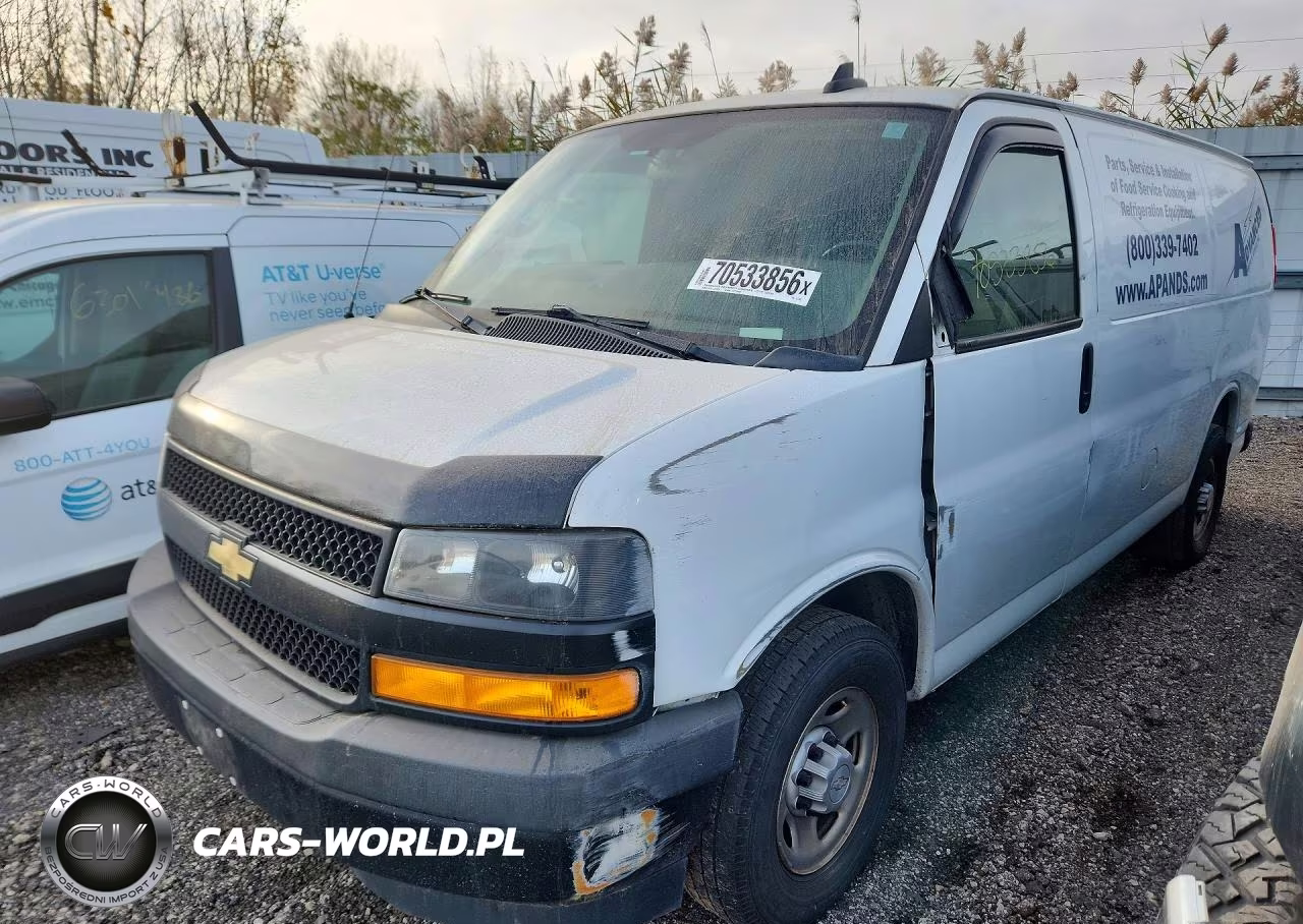 2020 Chevrolet Express G2500 VIN:1GCWGAFP5L1117300 - 1