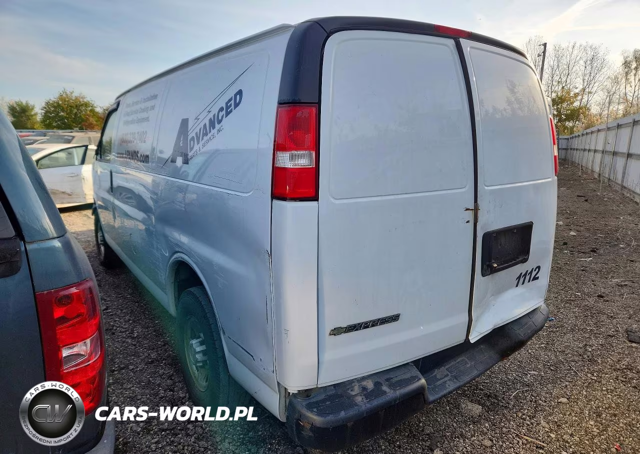 2020 Chevrolet Express G2500 VIN:1GCWGAFP5L1117300 - 2