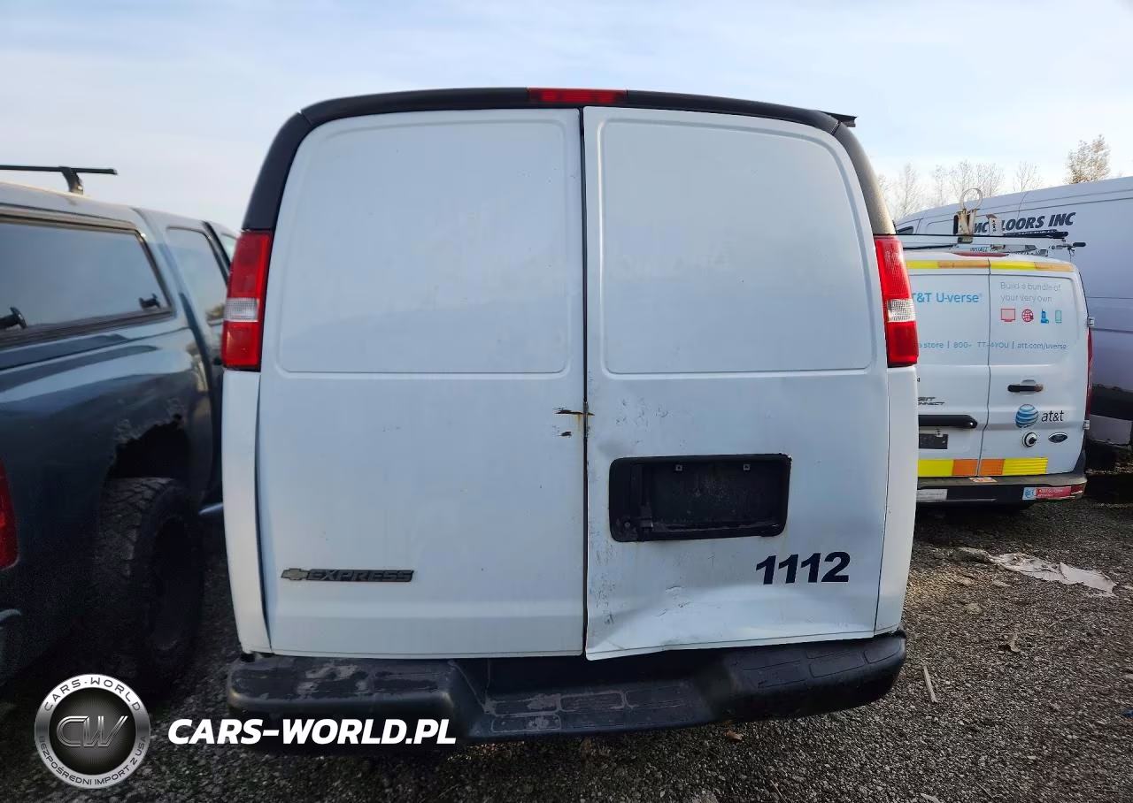 2020 Chevrolet Express G2500 VIN:1GCWGAFP5L1117300 - 6