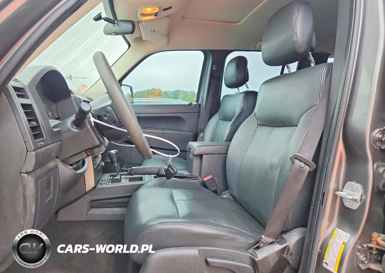 2012 Jeep Sport VIN:1C4PJMAK1CW209638 - 7