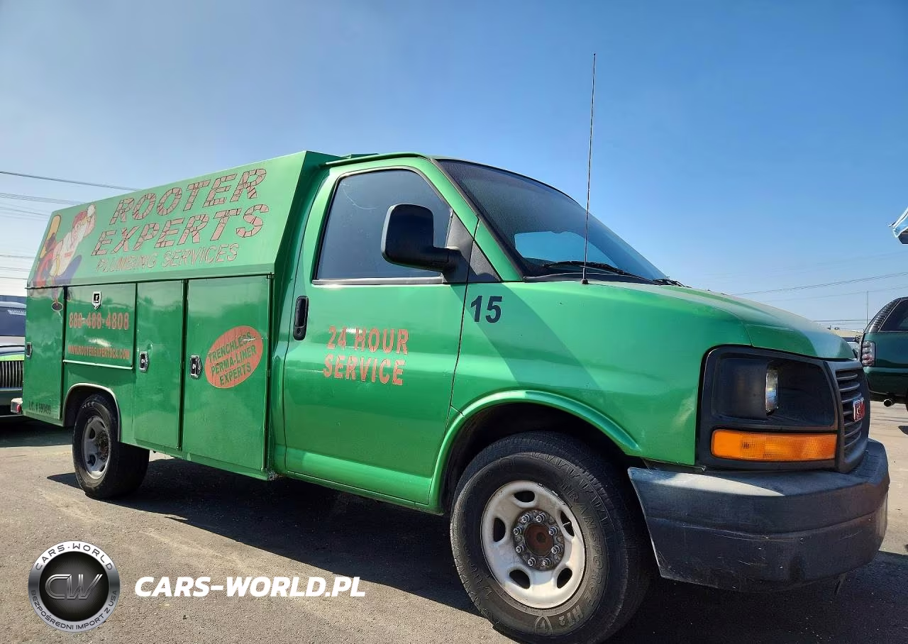 2008 GMC Savana Cutaway G3500 VIN:1GDHG31C981110412 - 4