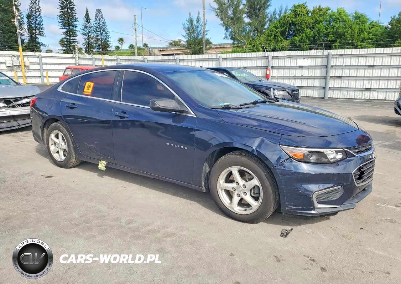 2016 Chevrolet Malibu Ls VIN:1G1ZB5ST2GF192494 - 4