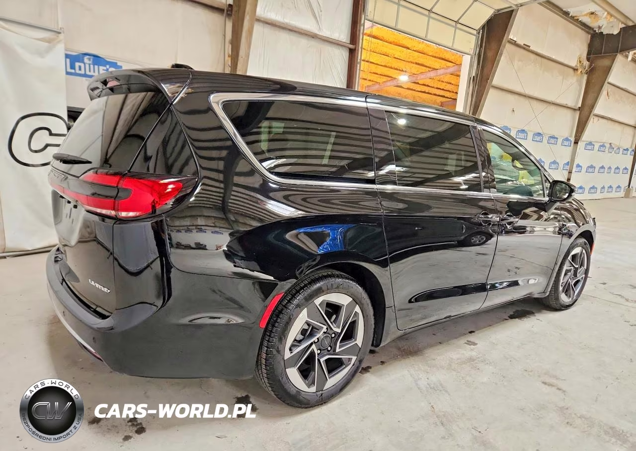 2027 Chrysler Pacifica Limited VIN:2C4RC1GG1VR554328 - 3
