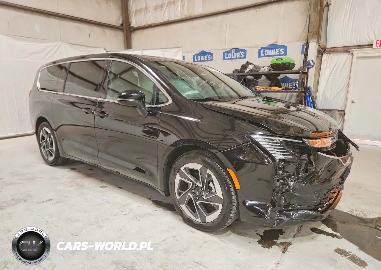 2027 Chrysler Pacifica Limited VIN:2C4RC1GG1VR554328 - 4