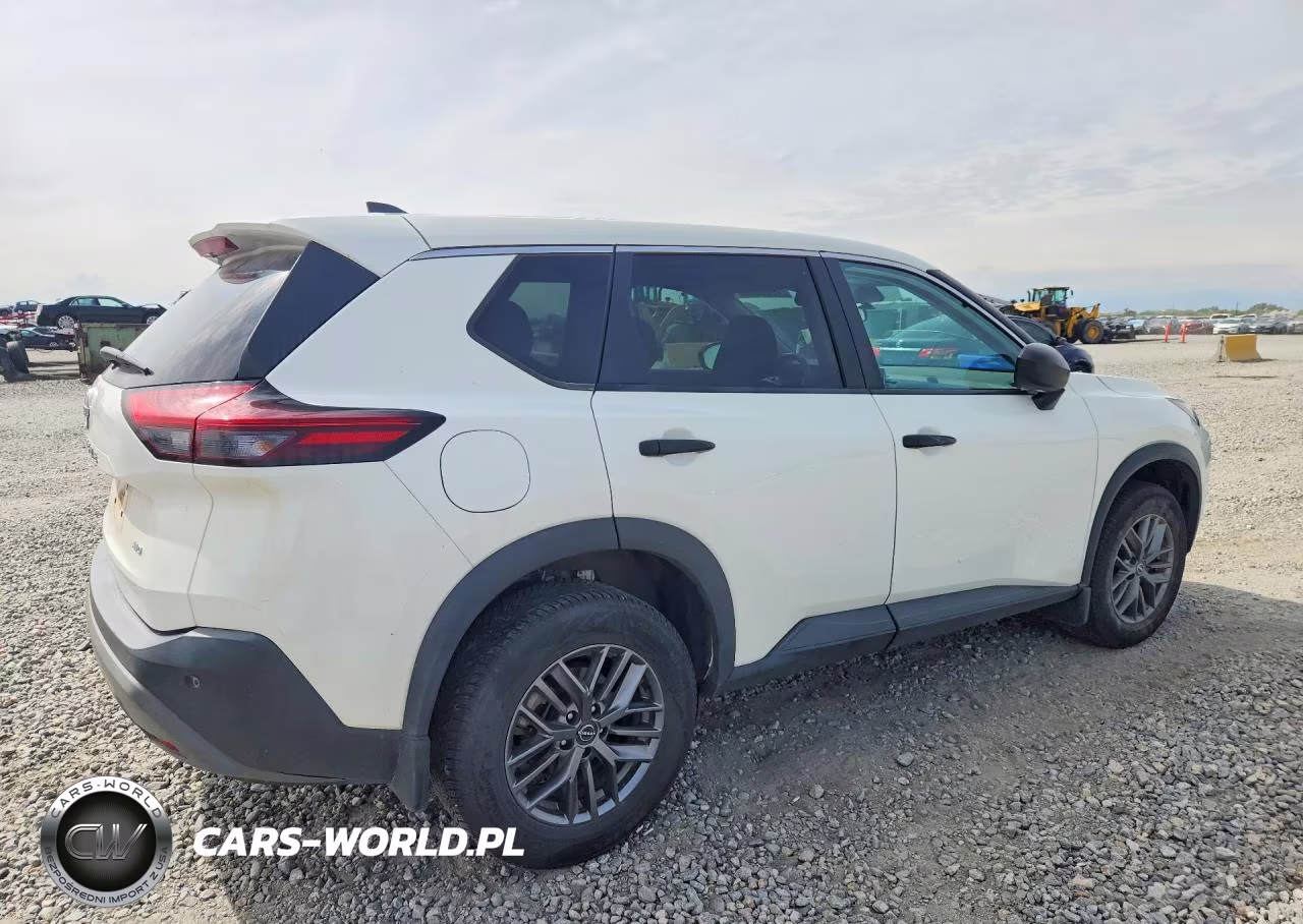 2023 Nissan Rogue S VIN:5N1BT3AB8PC771053 - 3