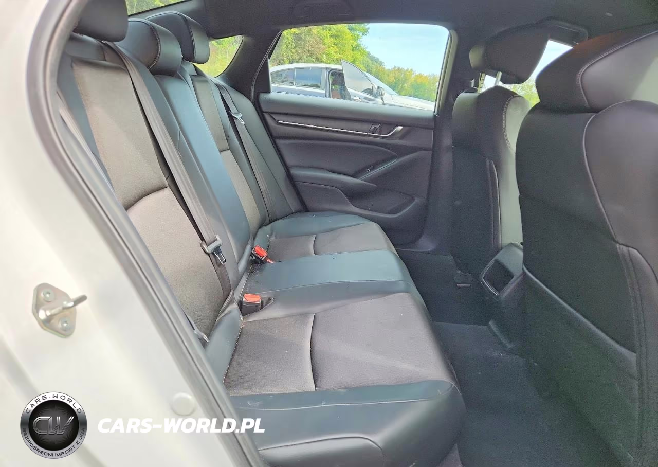 2018 Honda Accord Sport VIN:1HGCV1F36JA262379 - 10