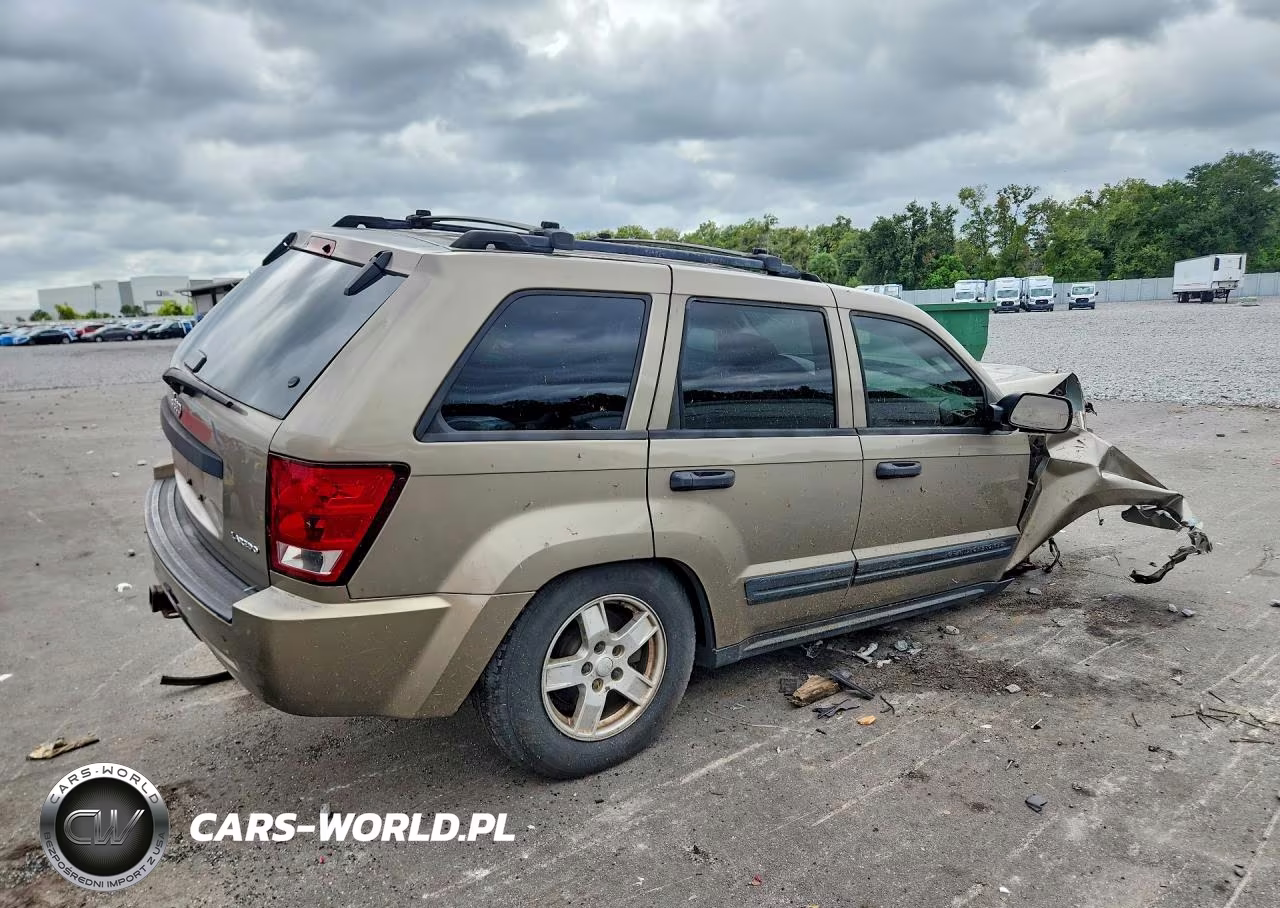 2005 Jeep Grand Cherokee Laredo VIN:1J8HS48N35C574773 - 3