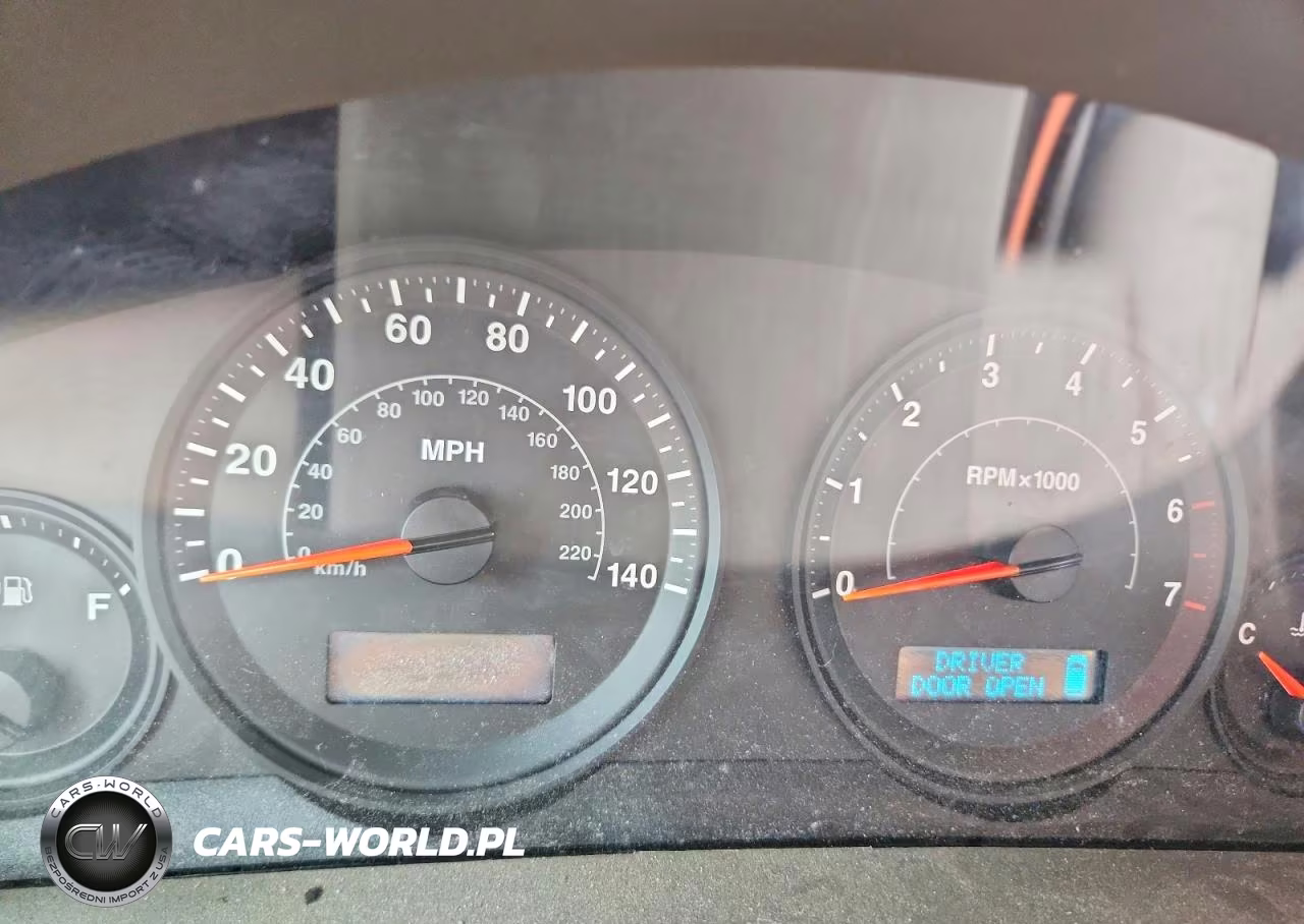 2005 Jeep Grand Cherokee Laredo VIN:1J8HS48N35C574773 - 9