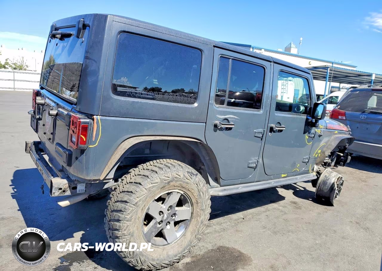 2017 Jeep Wrangler Unlimited Rubicon VIN:1C4HJWFG6HL564723 - 3