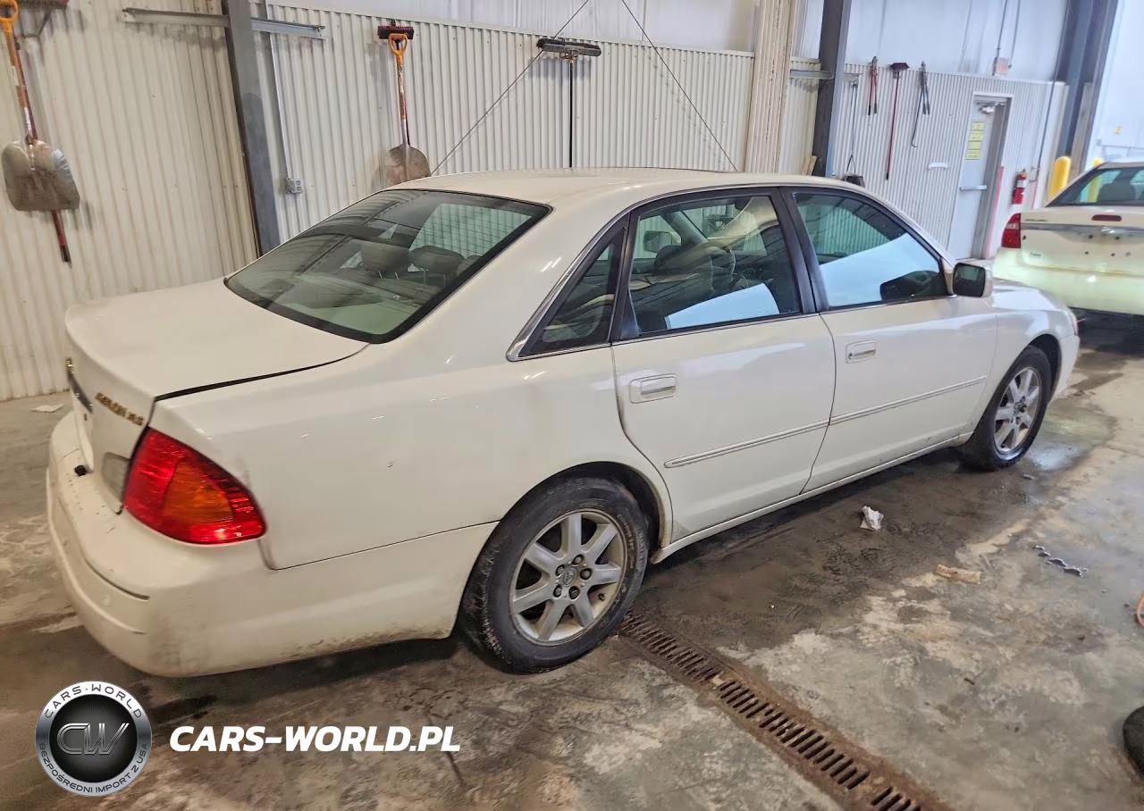 2002 Toyota Avalon VIN:4T1BF28B52U224641 - 3