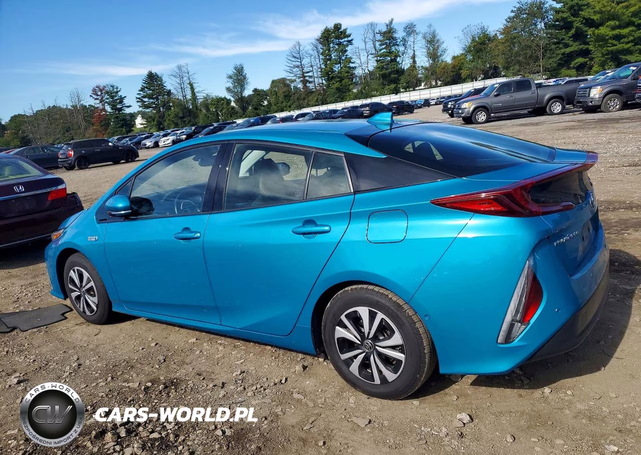 2018 Toyota Prius Prime Advanced VIN:JTDKARFP4J3078103 - 2