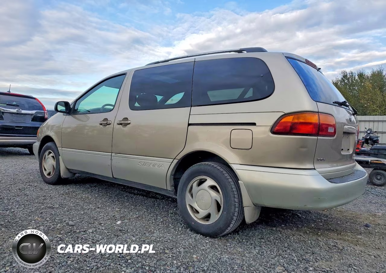 2000 Toyota Sienna Le VIN:4T3ZF13C4YU232819 - 2